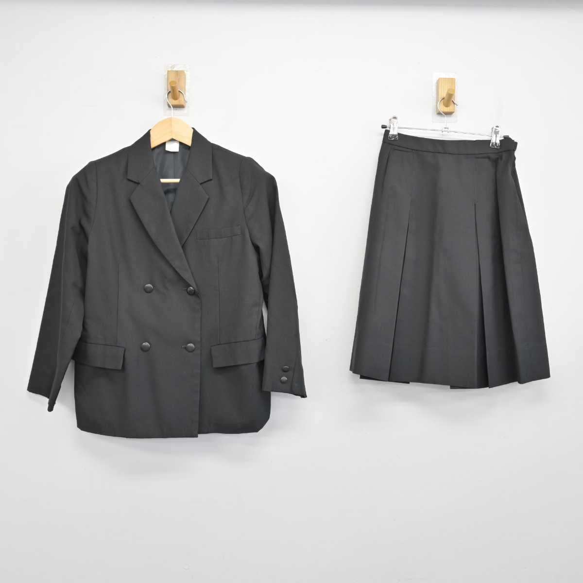 【中古】奈良県 一条高等学校 女子制服 2点 (ブレザー・スカート) sf052630