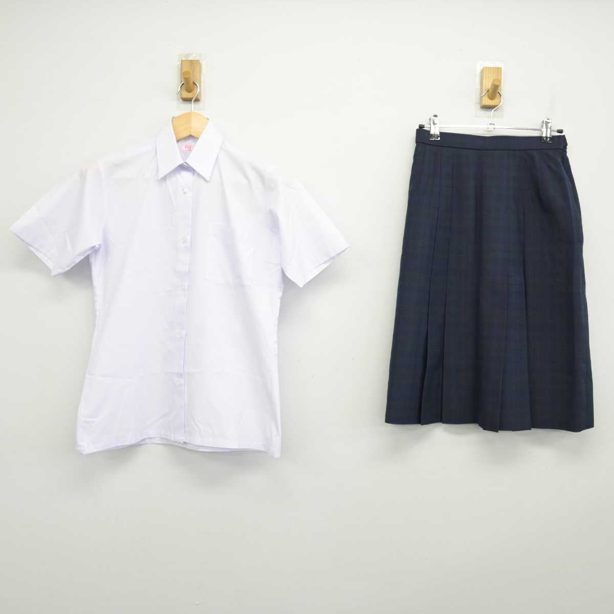 【中古】栃木県 泉が丘中学校 女子制服 2点 (シャツ・スカート) sf052673