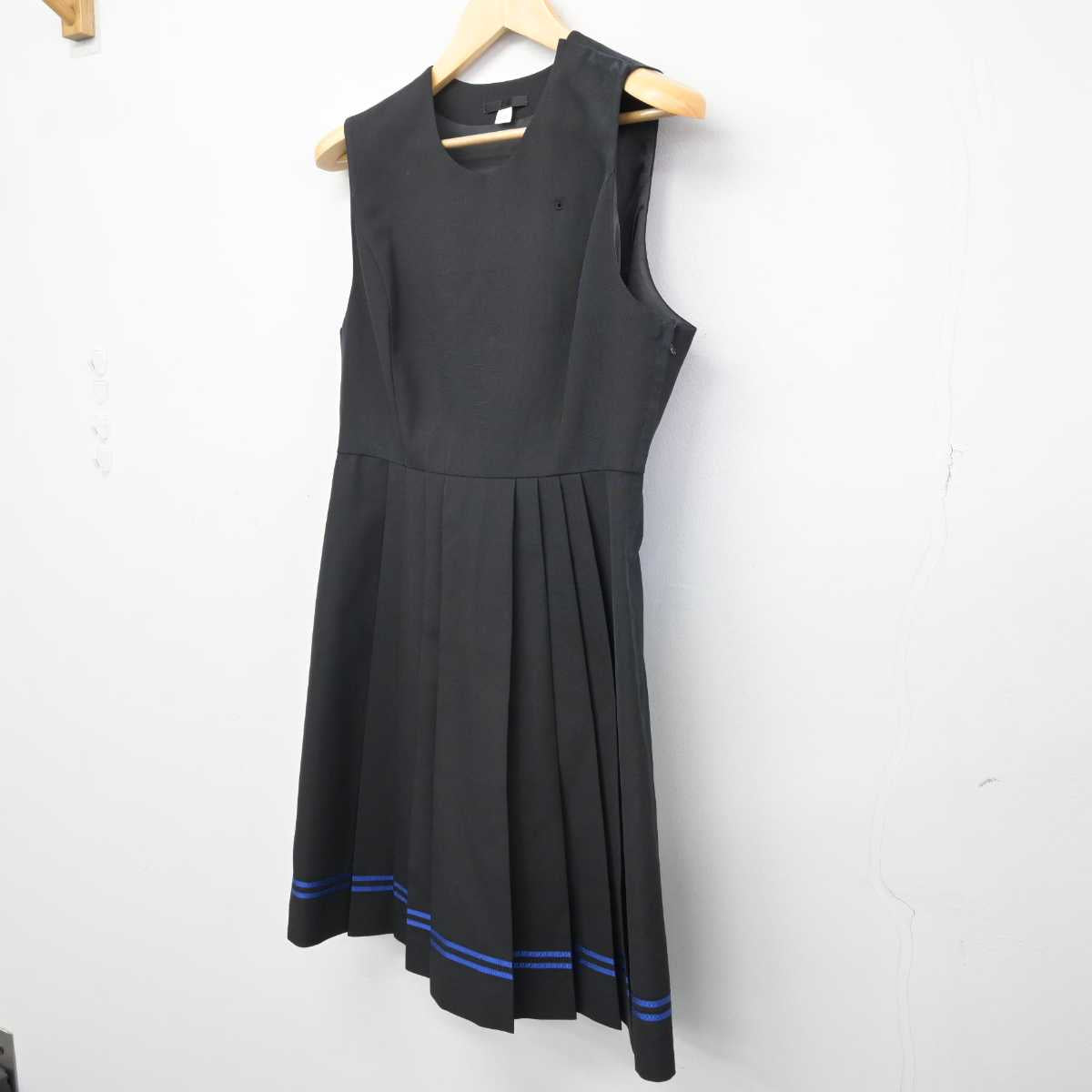 【中古】東京都 瀧野川女子学園高等学校 女子制服 1点 (ジャンパースカート) sf052689