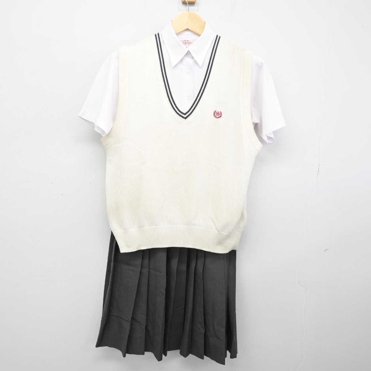 【中古】福岡県 福岡西陵高等学校 女子制服 3点 (ニットベスト・シャツ・スカート) sf052707