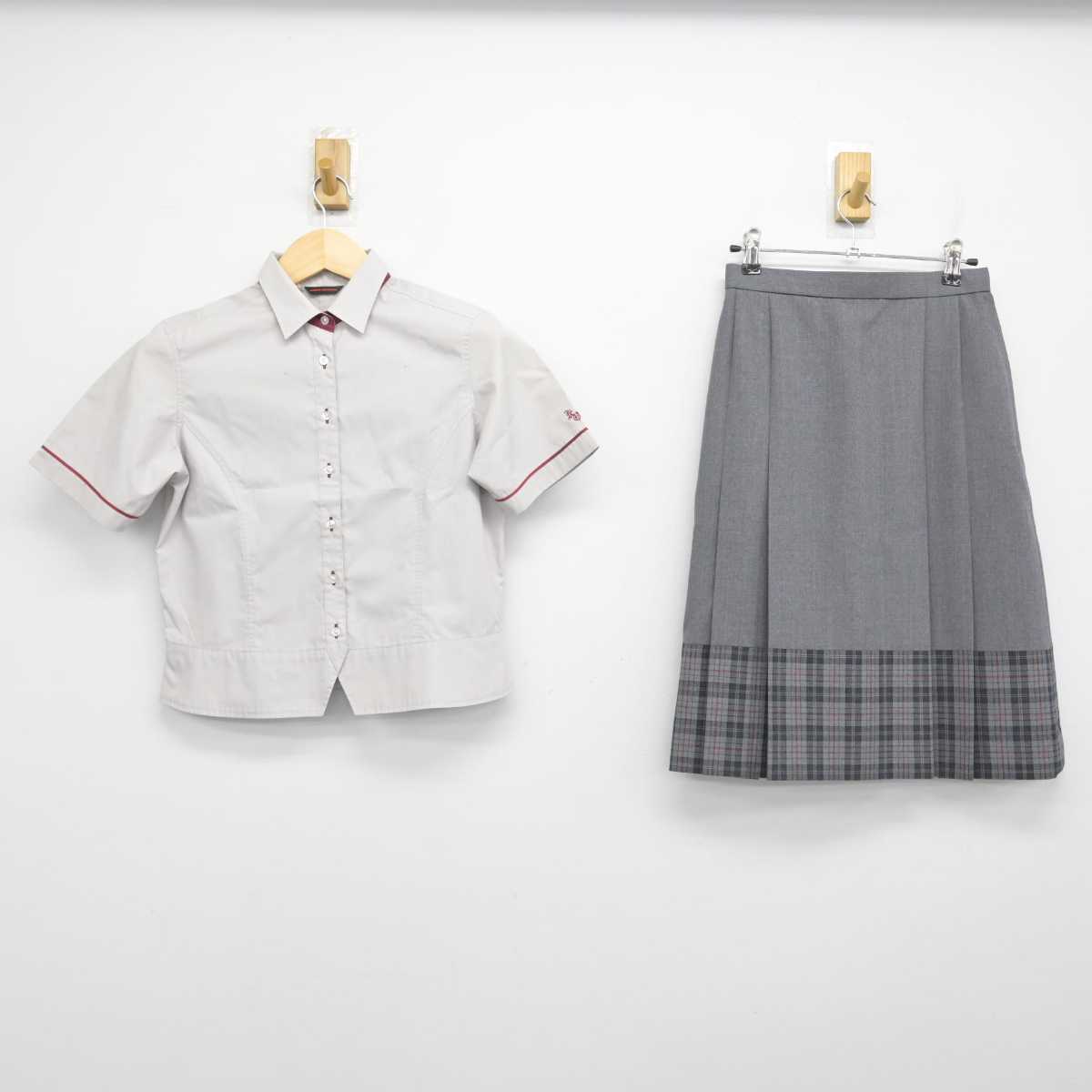 中古】神奈川県 北鎌倉女子学園中学校・高等学校 女子制服 2点 (シャツ・スカート) sf052759 | 中古制服通販パレイド