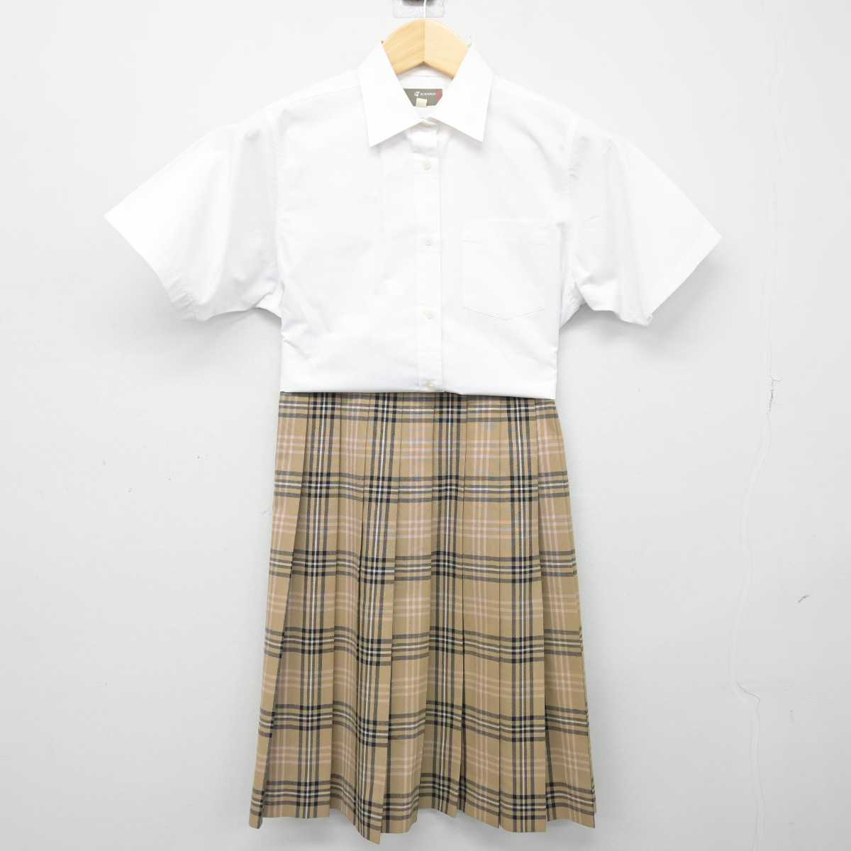 【中古】福岡県 誠修高等学校 女子制服 2点 (シャツ・スカート) sf052966