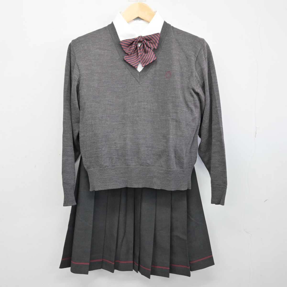 【中古】東京都 桜美林高等学校 女子制服 5点 (ブレザー・ニット・シャツ・スカート) sf053039