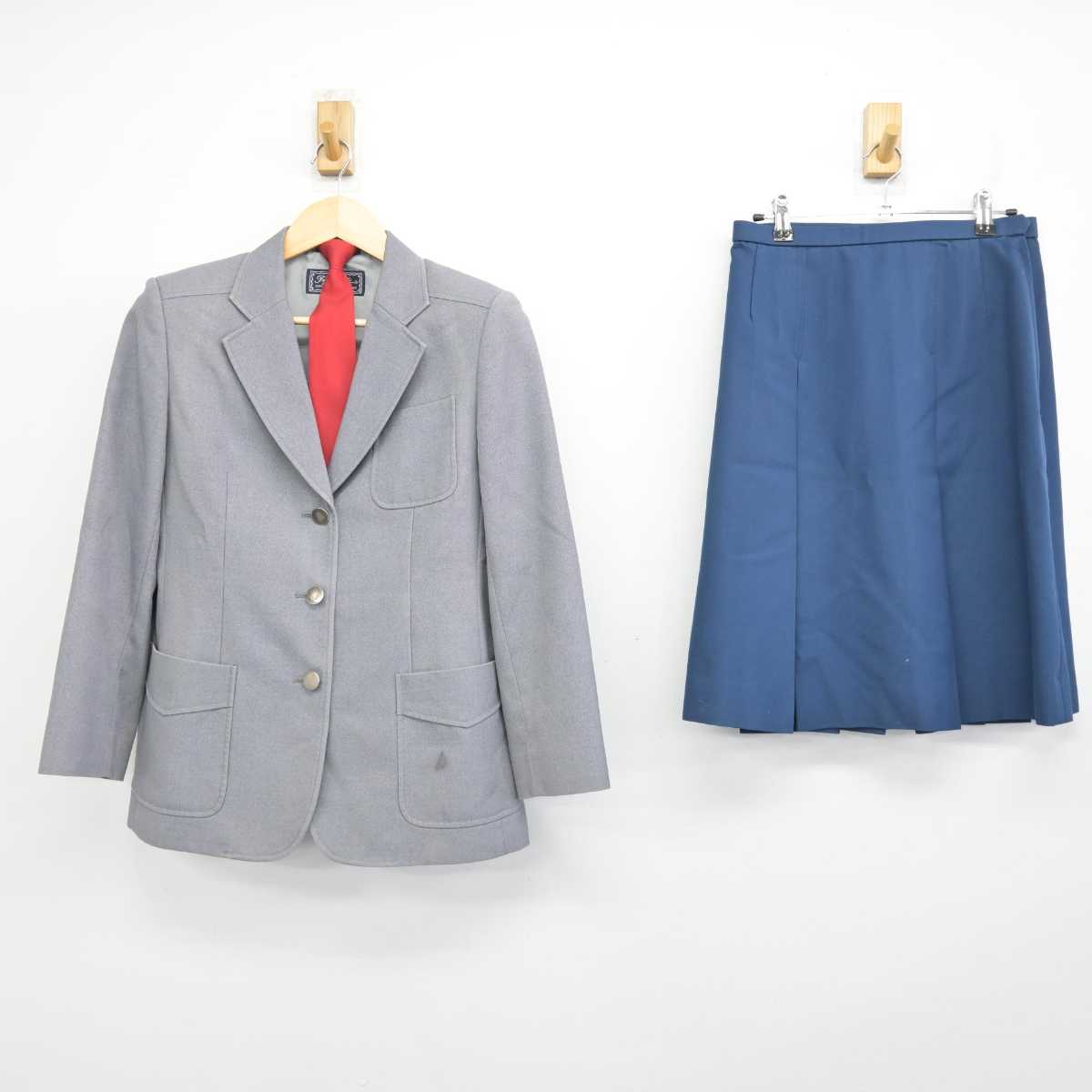 【中古】宮城県 増田中学校 女子制服 4点 (ブレザー・スカート・スカート) sf053061