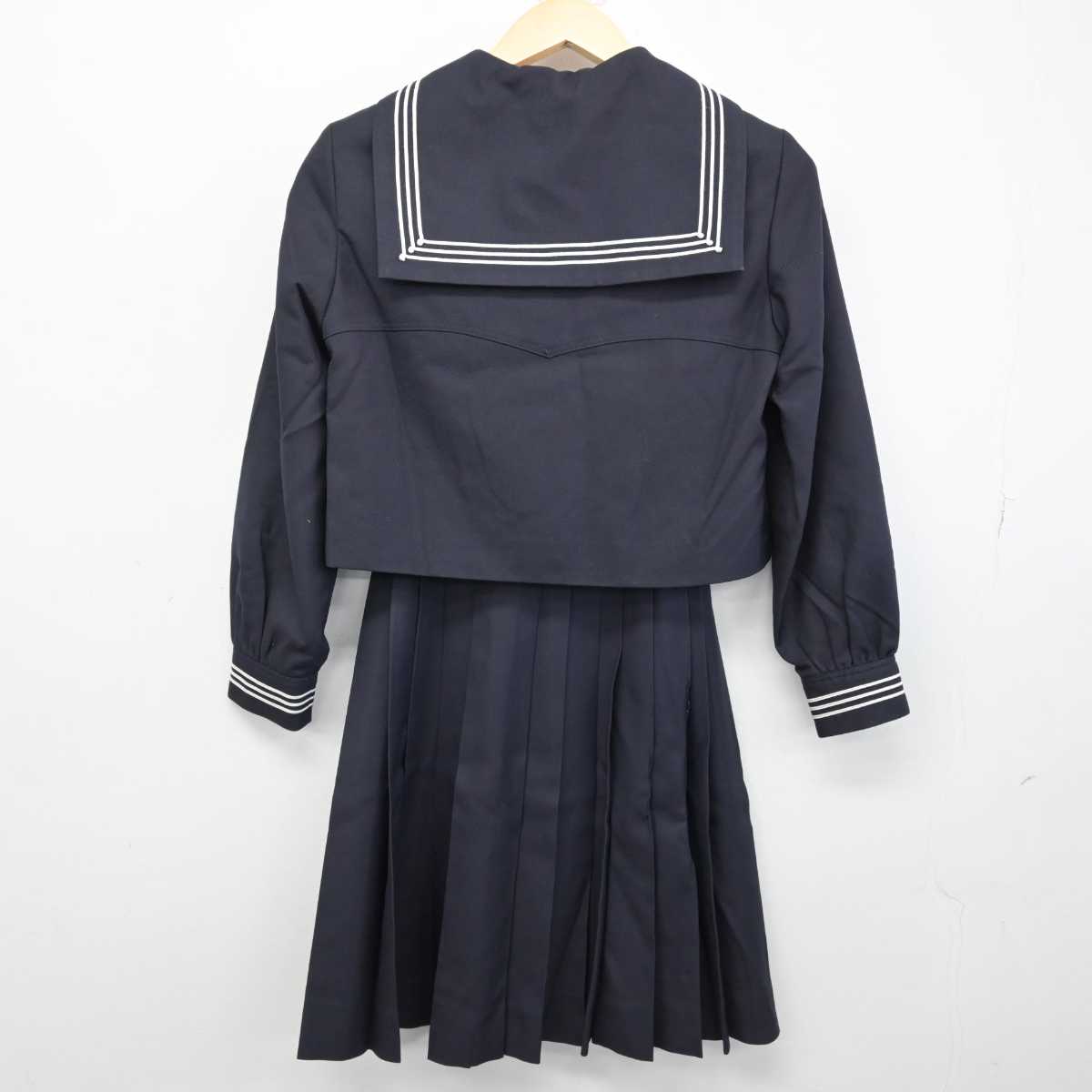 【中古】東京都 豊島岡女子学園高等学校 女子制服 5点 (セーラー服・ニット・スカート) sf053074