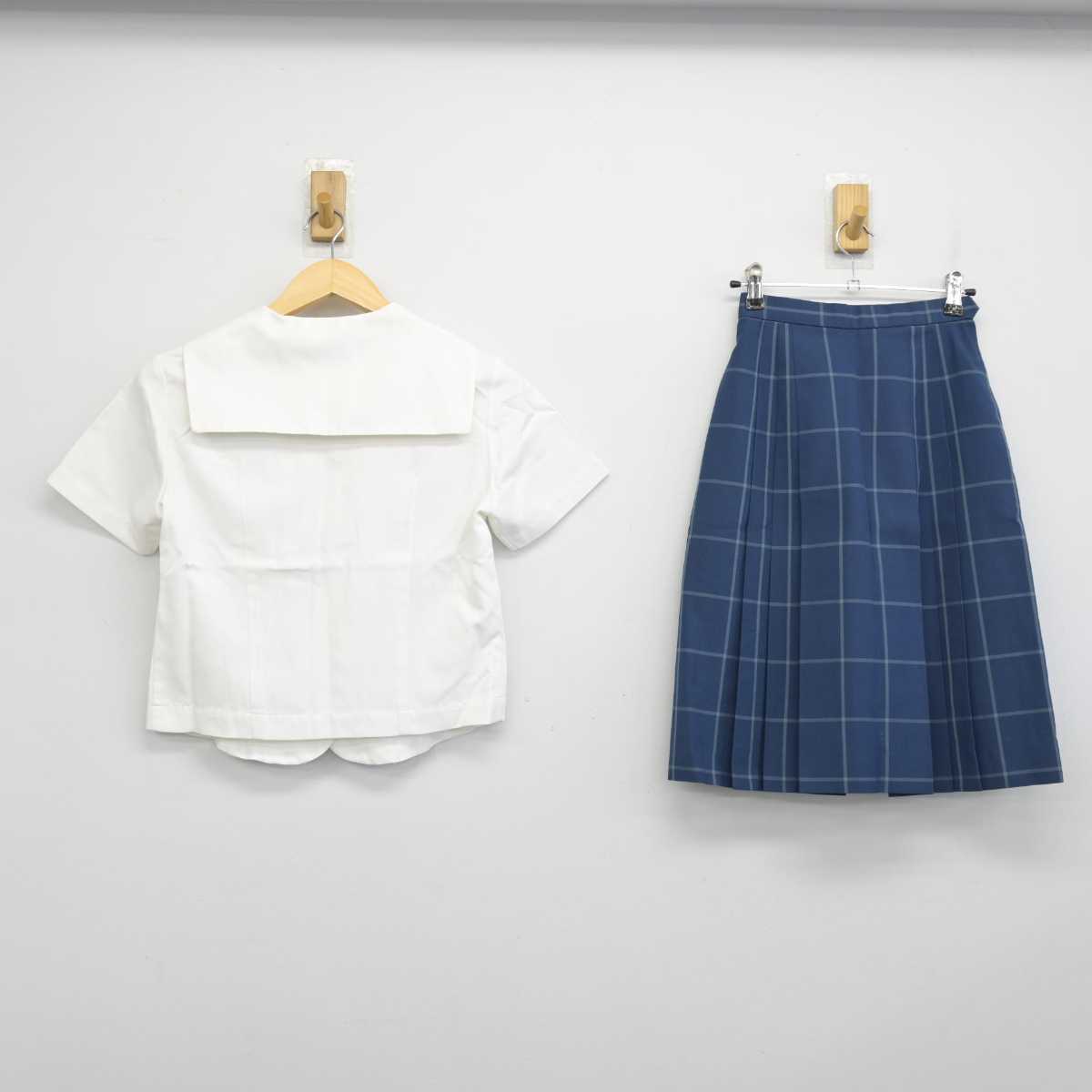 【中古】富山県 富山南高等学校 女子制服 2点 (セーラー服・スカート) sf053100