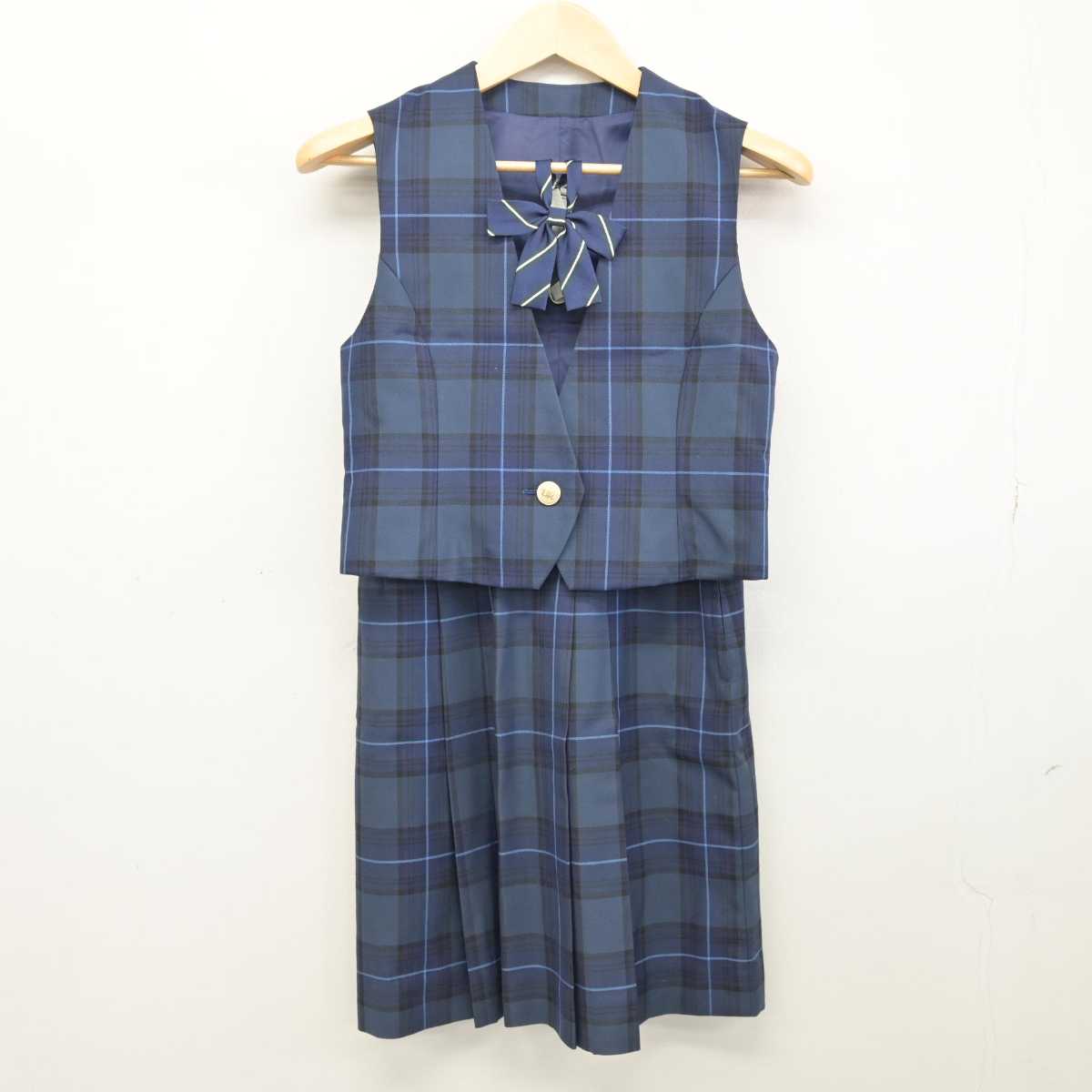 【中古】埼玉県 浦和北高等学校 女子制服 3点 (ベスト・スカート) sf053153