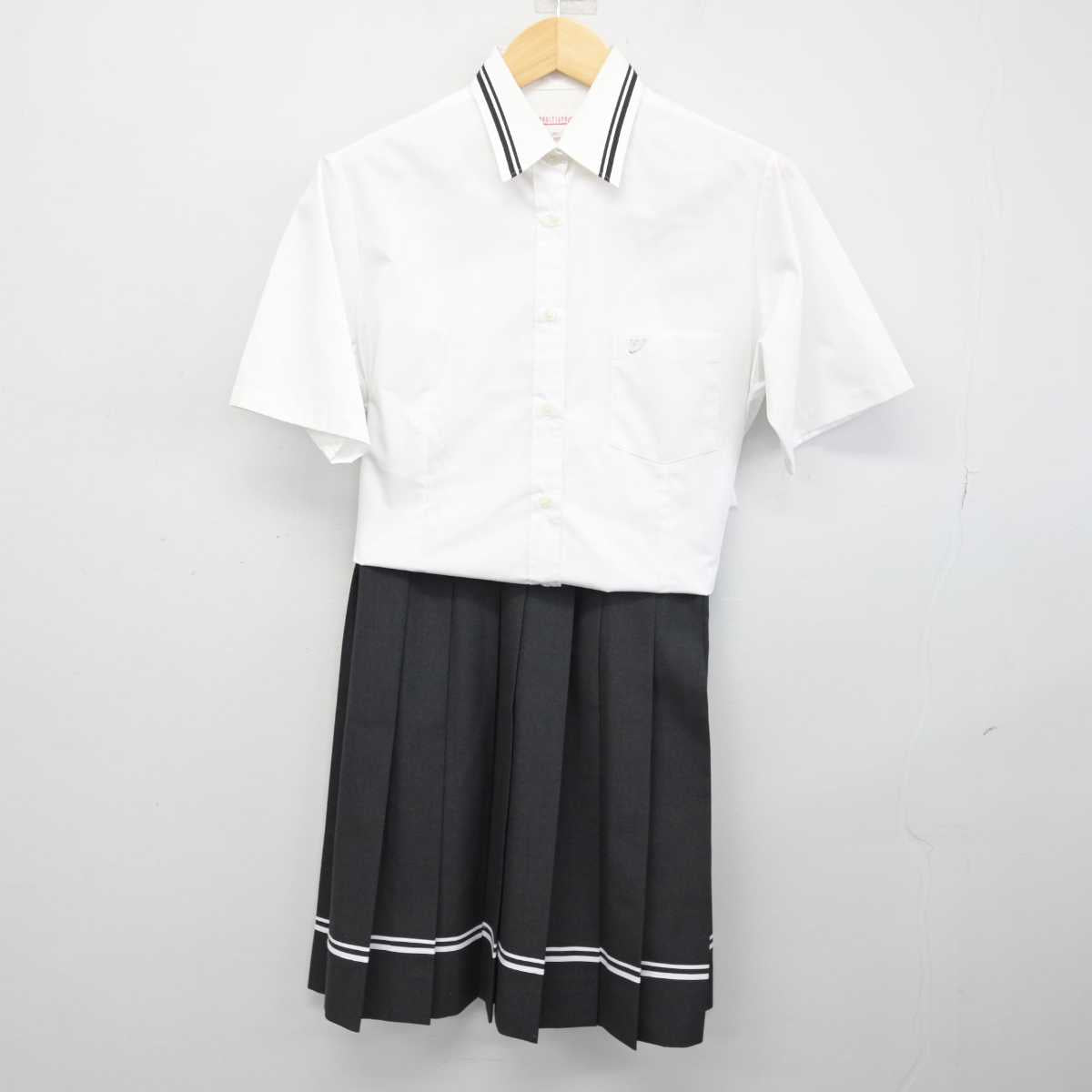 【中古】広島県 銀河学院中学校・高等学校 女子制服 3点 (シャツ・スカート) sf053167