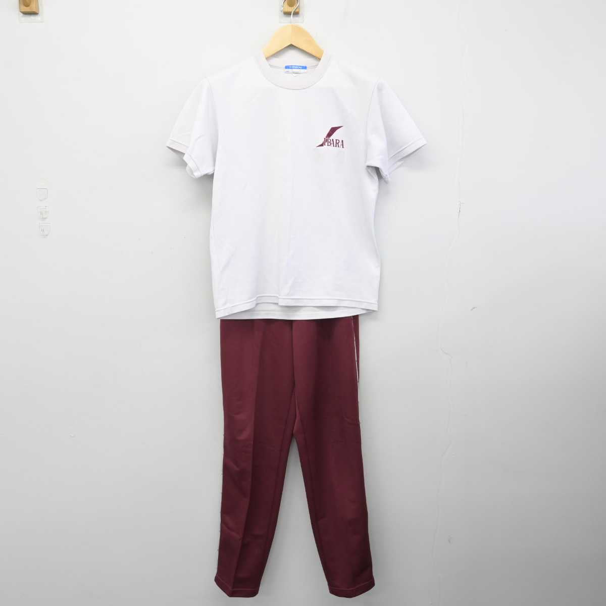 【中古】岡山県 井原中学校 女子制服 3点 (ジャージ 上・体操服 上・ジャージ 下) sf053274