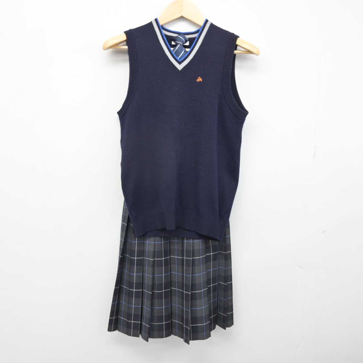 【中古】香川県 英明高等学校 女子制服 3点 (ニットベスト・スカート) sf053287