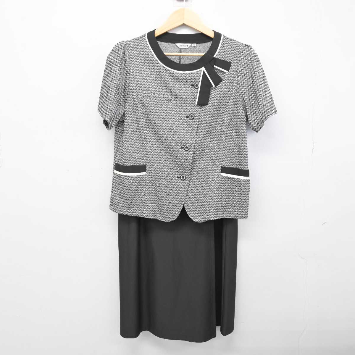 【中古】 事務服 女子制服 2点 (ブラウス・スカート) sf053296