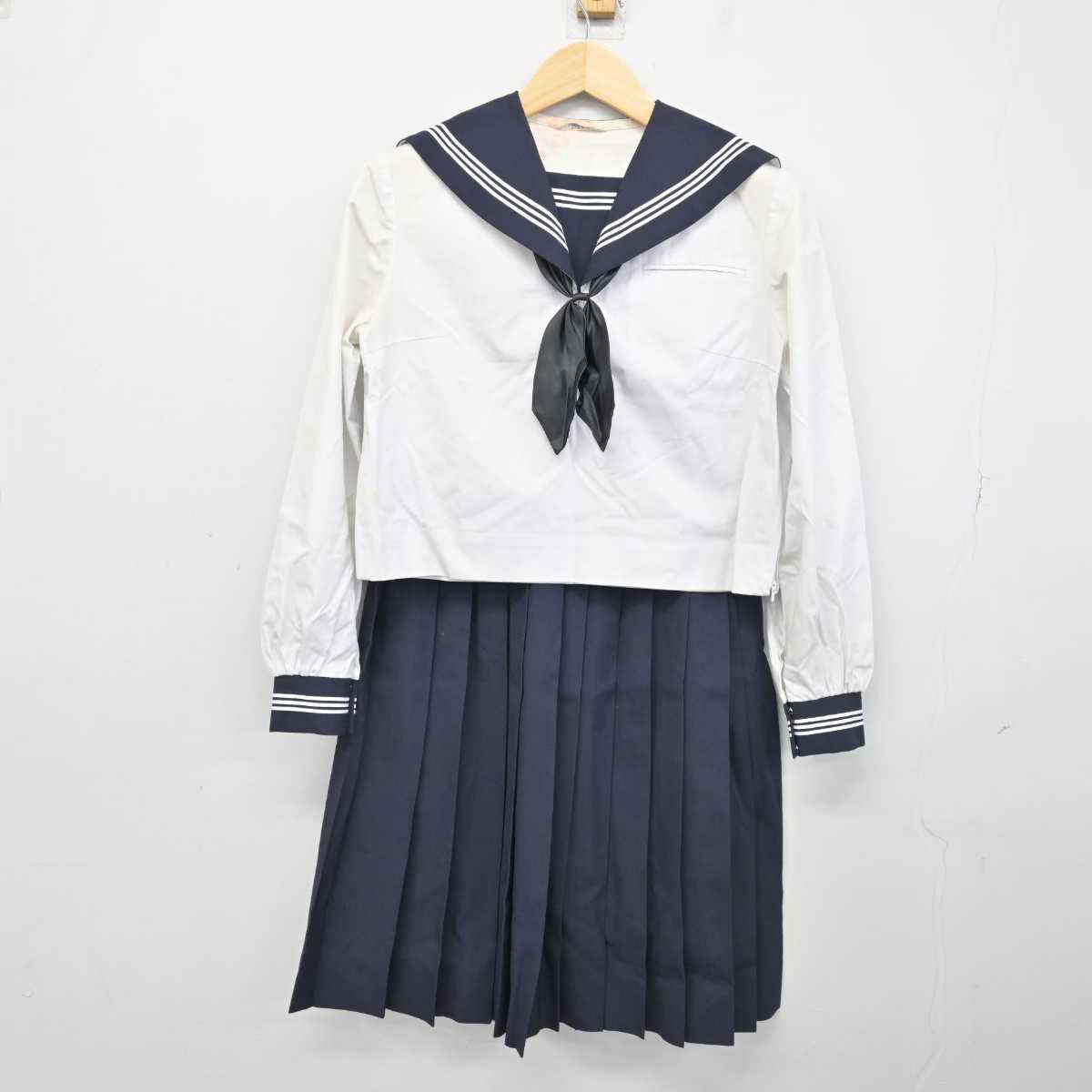 【中古】静岡県 御殿場中学校 女子制服 4点 (セーラー服・スカート) sf053355