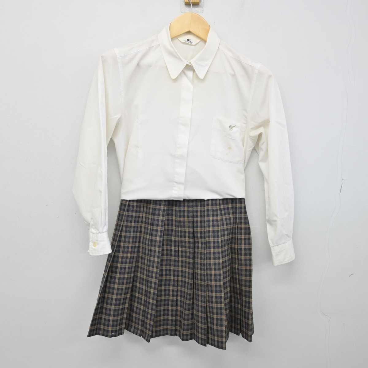 【中古】大阪府 生野高等学校 女子制服 3点 (ブラウス・シャツ・スカート) sf053362