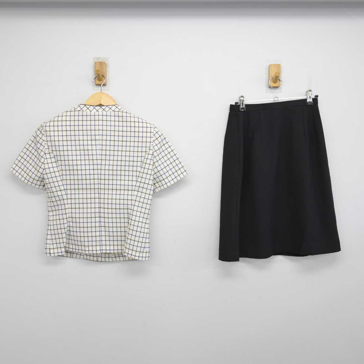 【中古】 事務服 女子制服 2点 (ブラウス・スカート) sf053379