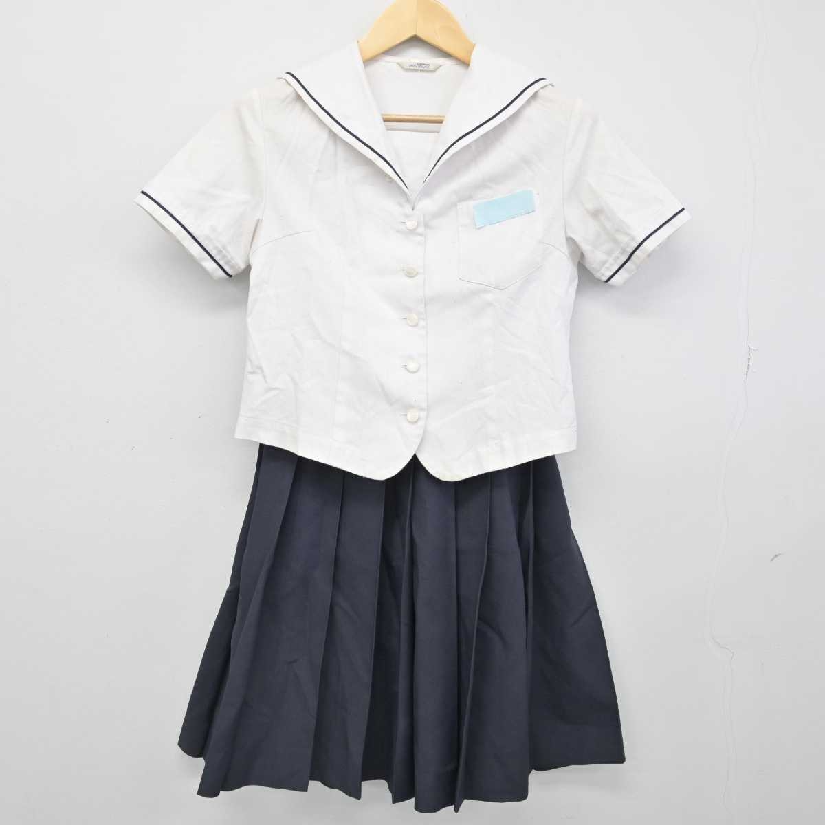 【中古】 学校名不明 女子制服 3点 (セーラー服・スカート) sf053447