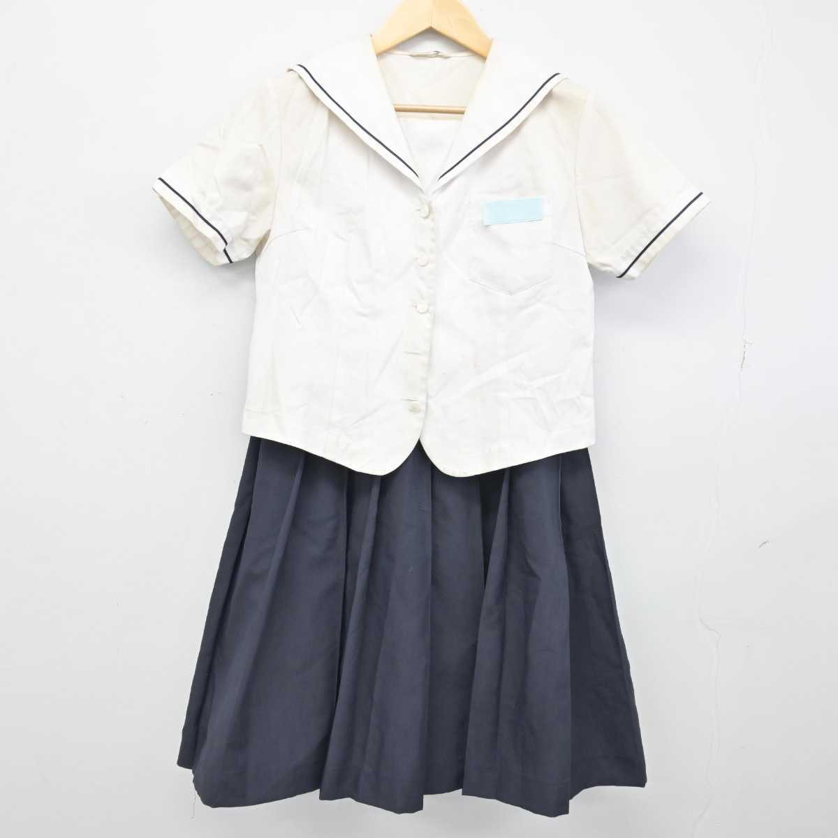 【中古】 学校名不明 女子制服 2点 (セーラー服・スカート) sf053448