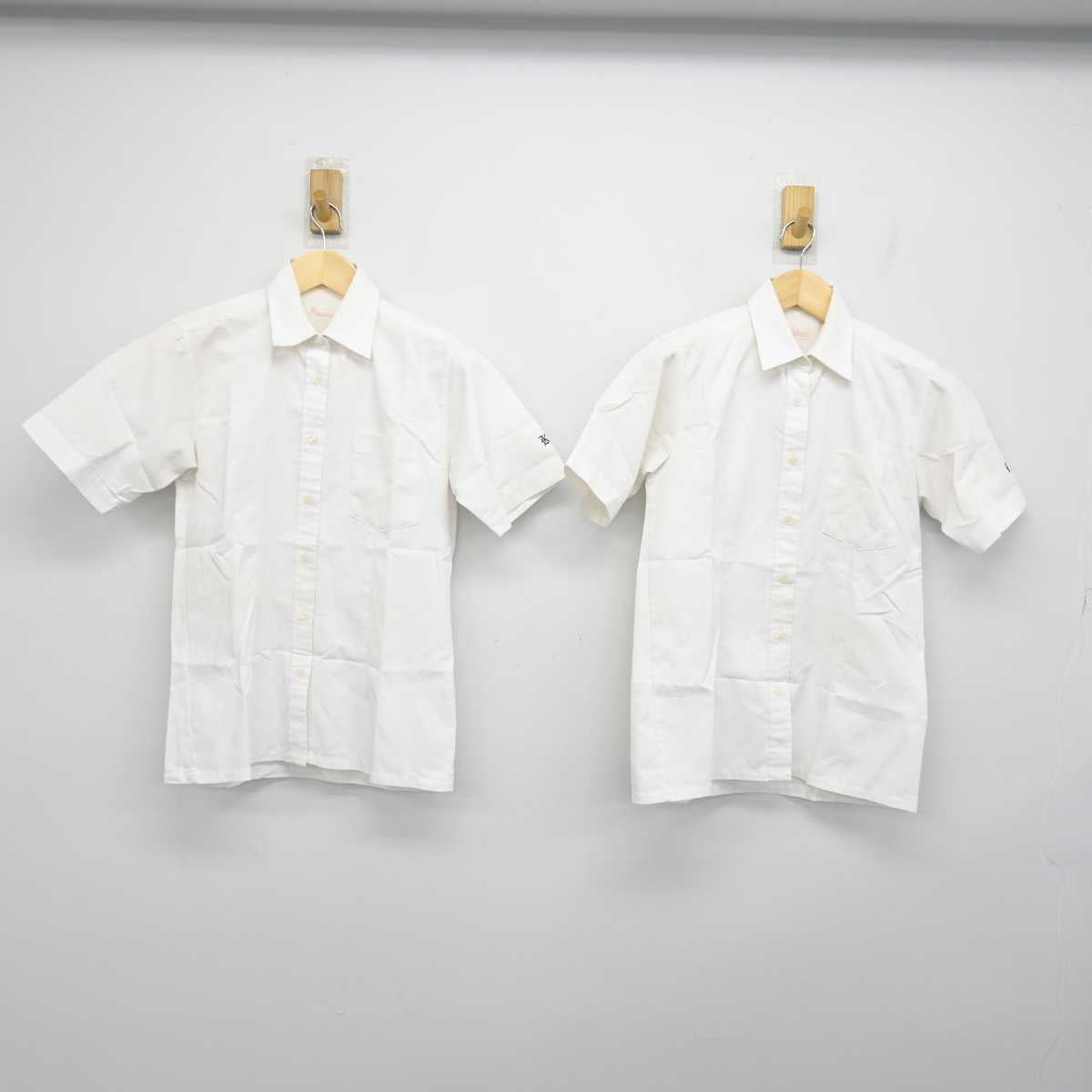 【中古】大阪府 大阪薫英女学院高等学校 女子制服 3点 (シャツ・スカート) sf053505