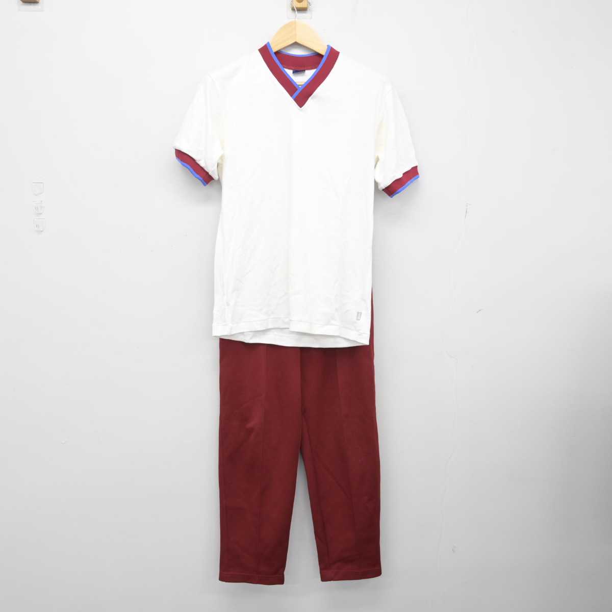 【中古】熊本県 開新高等学校 女子制服 3点 (ジャージ 上・体操服 上・ジャージ 下) sf053625