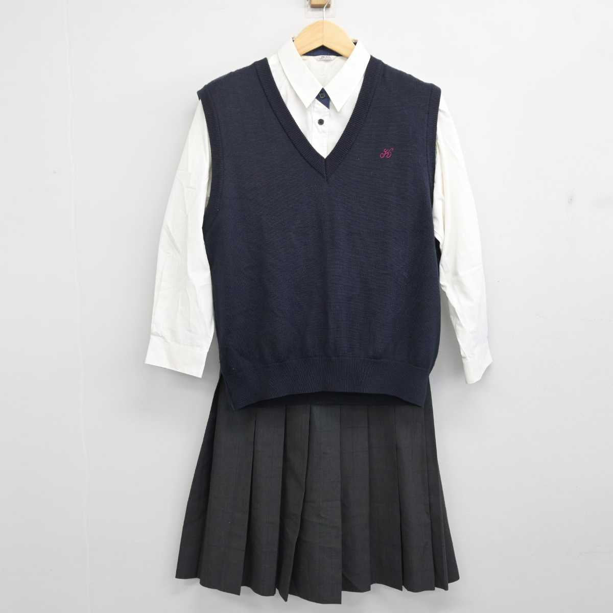 【中古】滋賀県 堅田高等学校 女子制服 3点 (ニットベスト・シャツ・スカート) sf053683