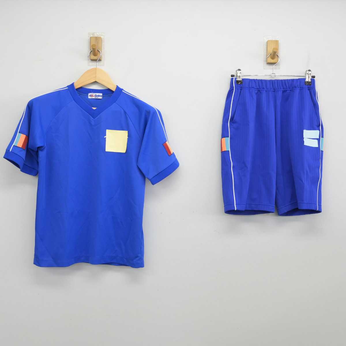 【中古】福井県 福井工業大学附属福井中学校 女子制服 2点 (体操服 上・体操服 下) sf053707