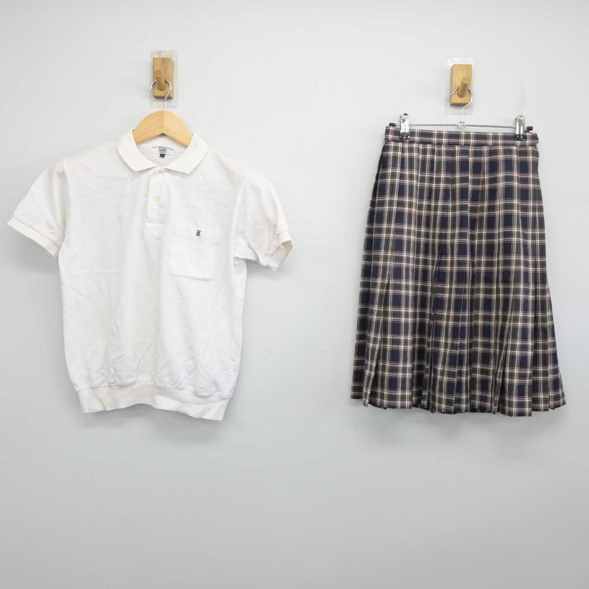 【中古】千葉県 木更津第二中学校 女子制服 2点 (シャツ・スカート) sf053782