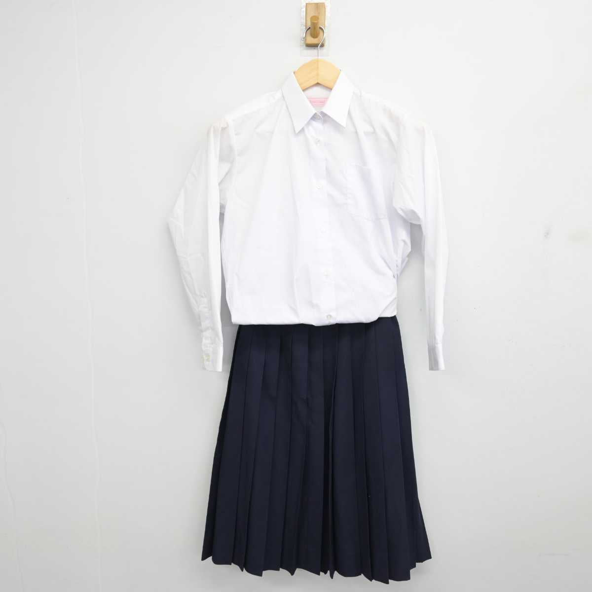 【中古】群馬県 大間々東中学校 女子制服 2点 (シャツ・スカート) sf053829