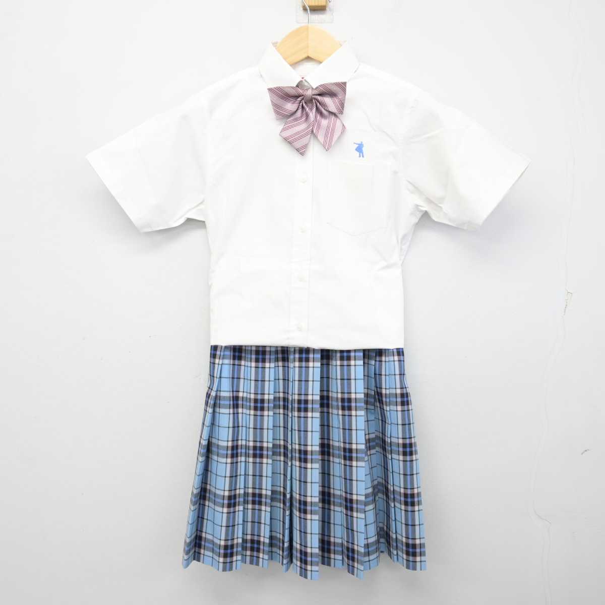 【中古】 クラーク記念国際高等学校 女子制服 4点 (シャツ・スカート) sf053904