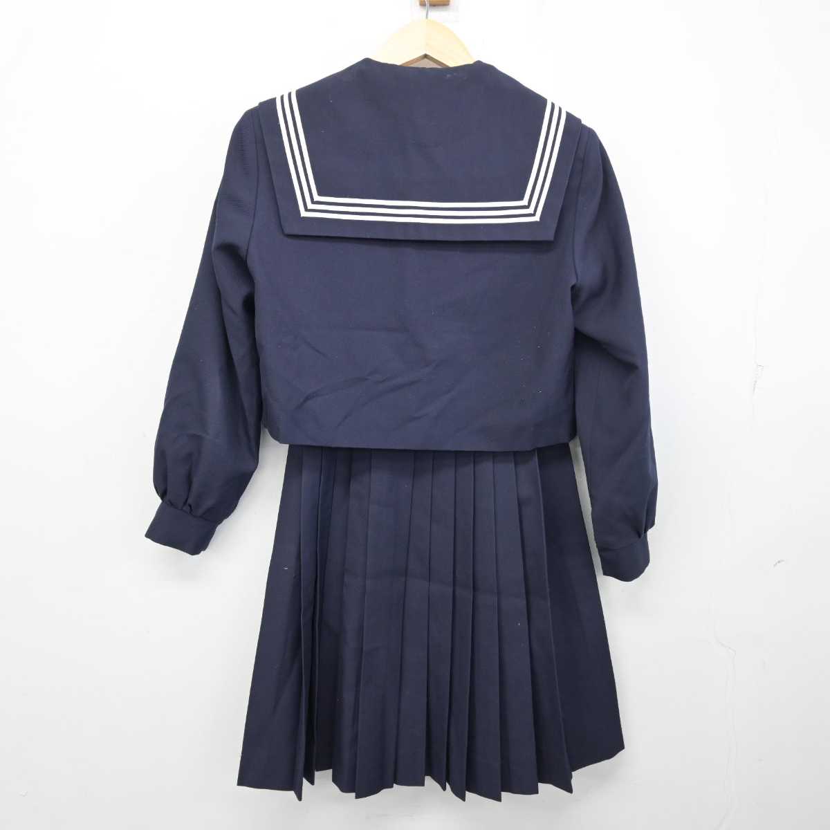 【中古】愛知県 桜山中学校 女子制服 2点 (セーラー服・スカート) sf054006