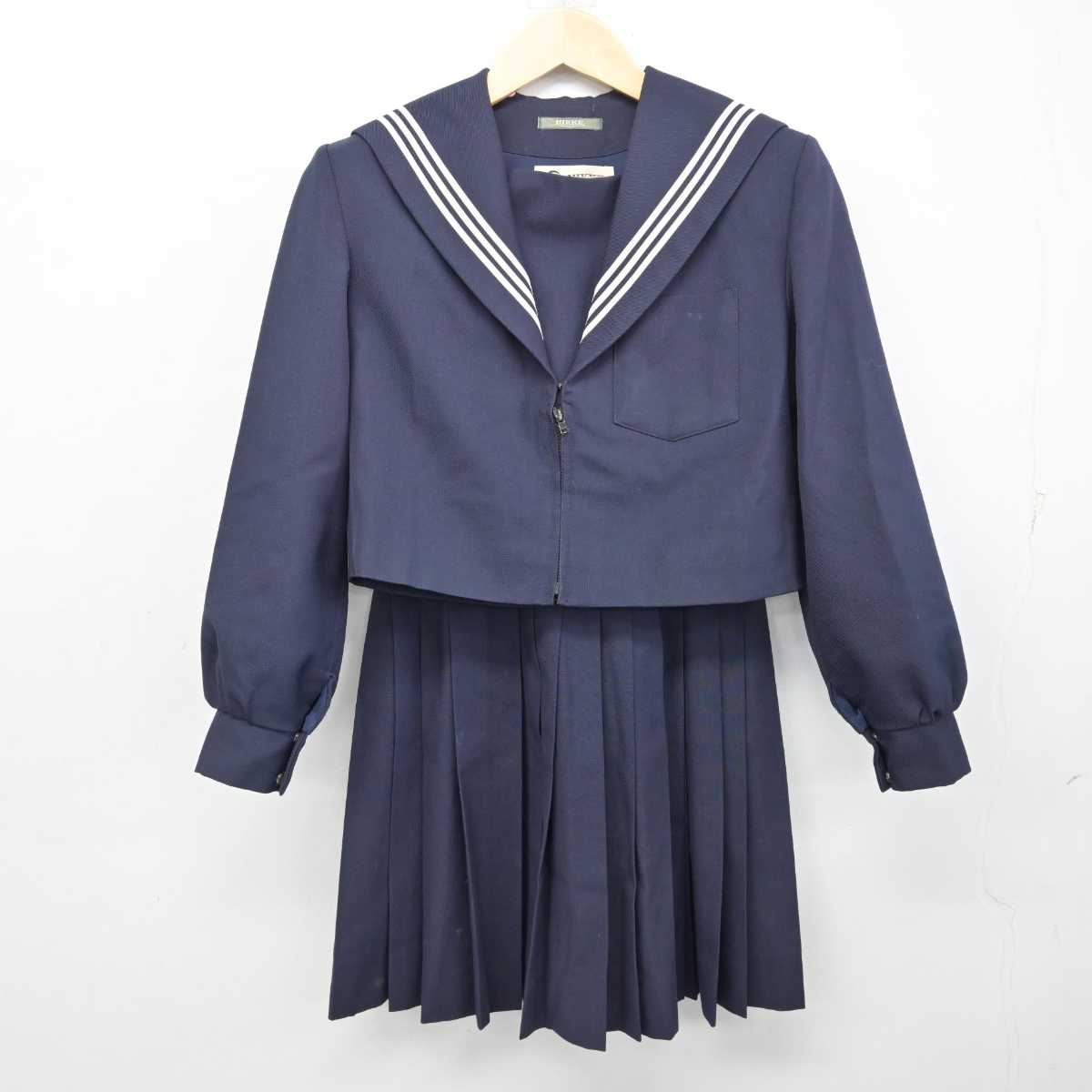 【中古】愛知県 桜山中学校 女子制服 2点 (セーラー服・スカート) sf054007