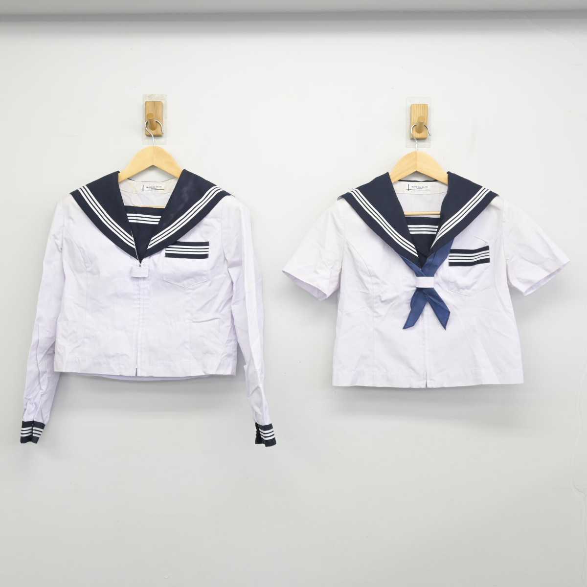 【中古】秋田県 大曲中学校 女子制服 4点 (セーラー服・セーラー服・スカート) sf054047