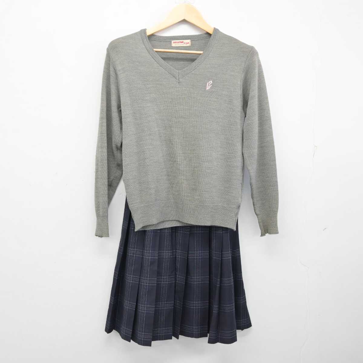 【中古】京都府 京都西山高等学校 女子制服 5点 (ブレザー・ニット・スカート) sf054086