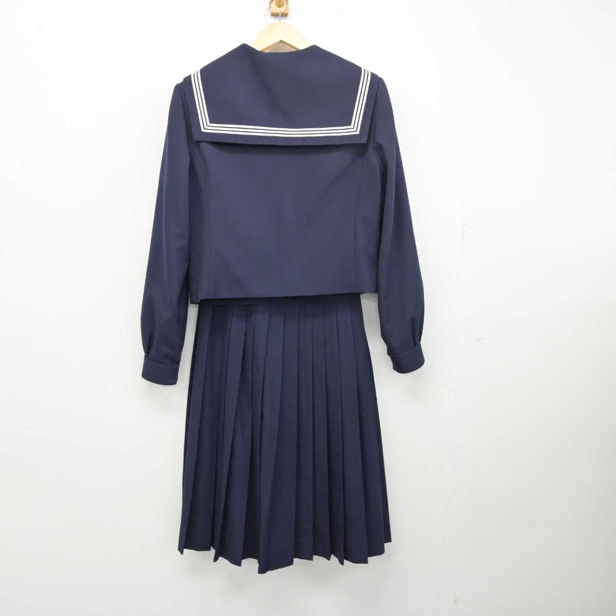 【中古】愛知県 萩原中学校 女子制服 3点 (セーラー服・スカート) sf054111