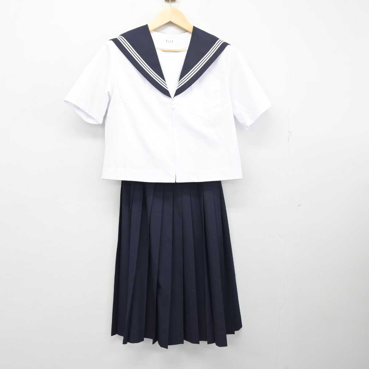 【中古】愛知県 萩原中学校 女子制服 2点 (セーラー服・スカート) sf054112