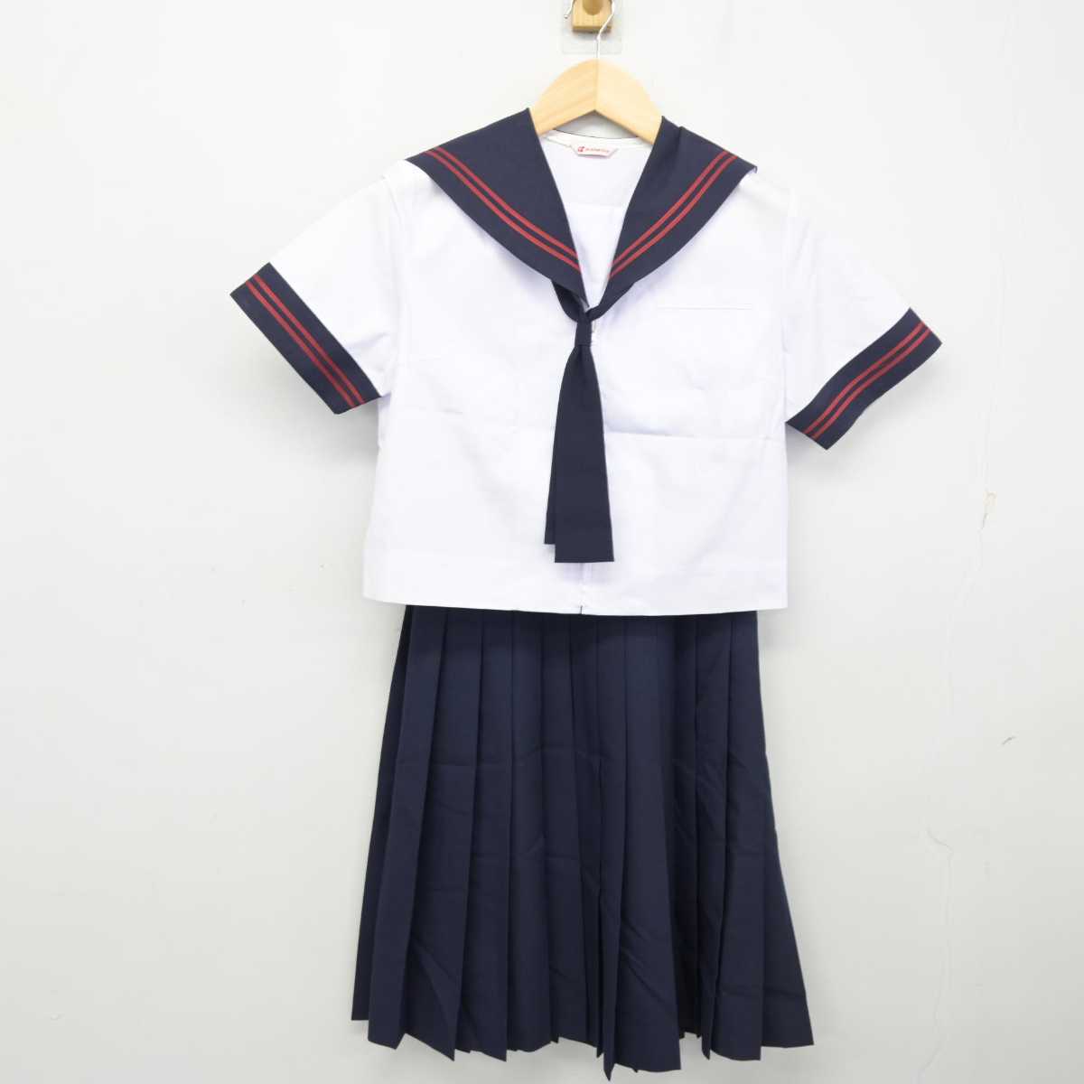 【中古】群馬県 宮郷中学校 女子制服 3点 (セーラー服・スカート) sf054157