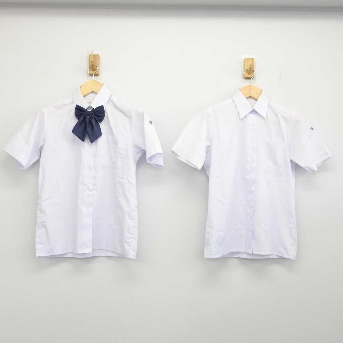 【中古】山梨県 甲府城西高等学校 女子制服 4点 (シャツ・スカート) sf054200