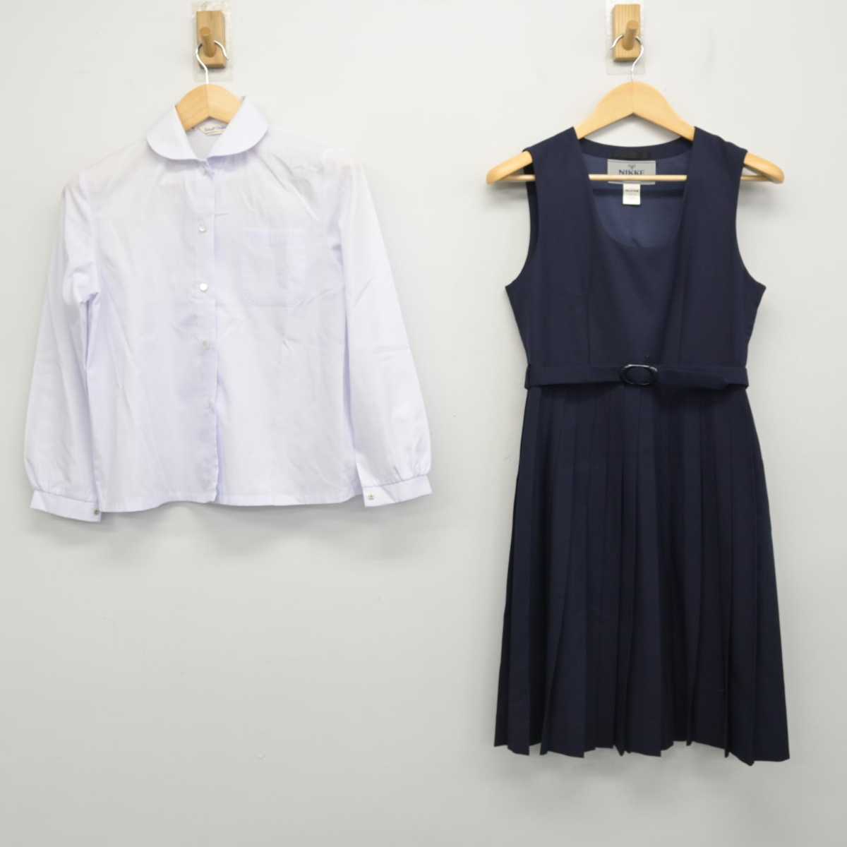 【中古】愛知県 椙山女学園高等学校 女子制服 2点 (シャツ・ジャンパースカート) sf054453