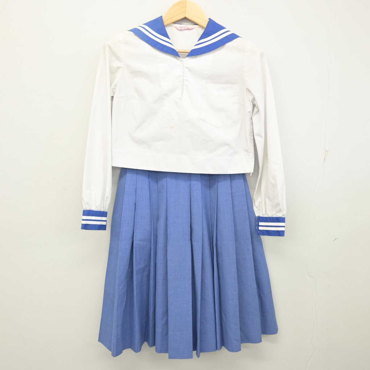 【中古】熊本県 出水中学校 女子制服 2点 (セーラー服・スカート) sf054488