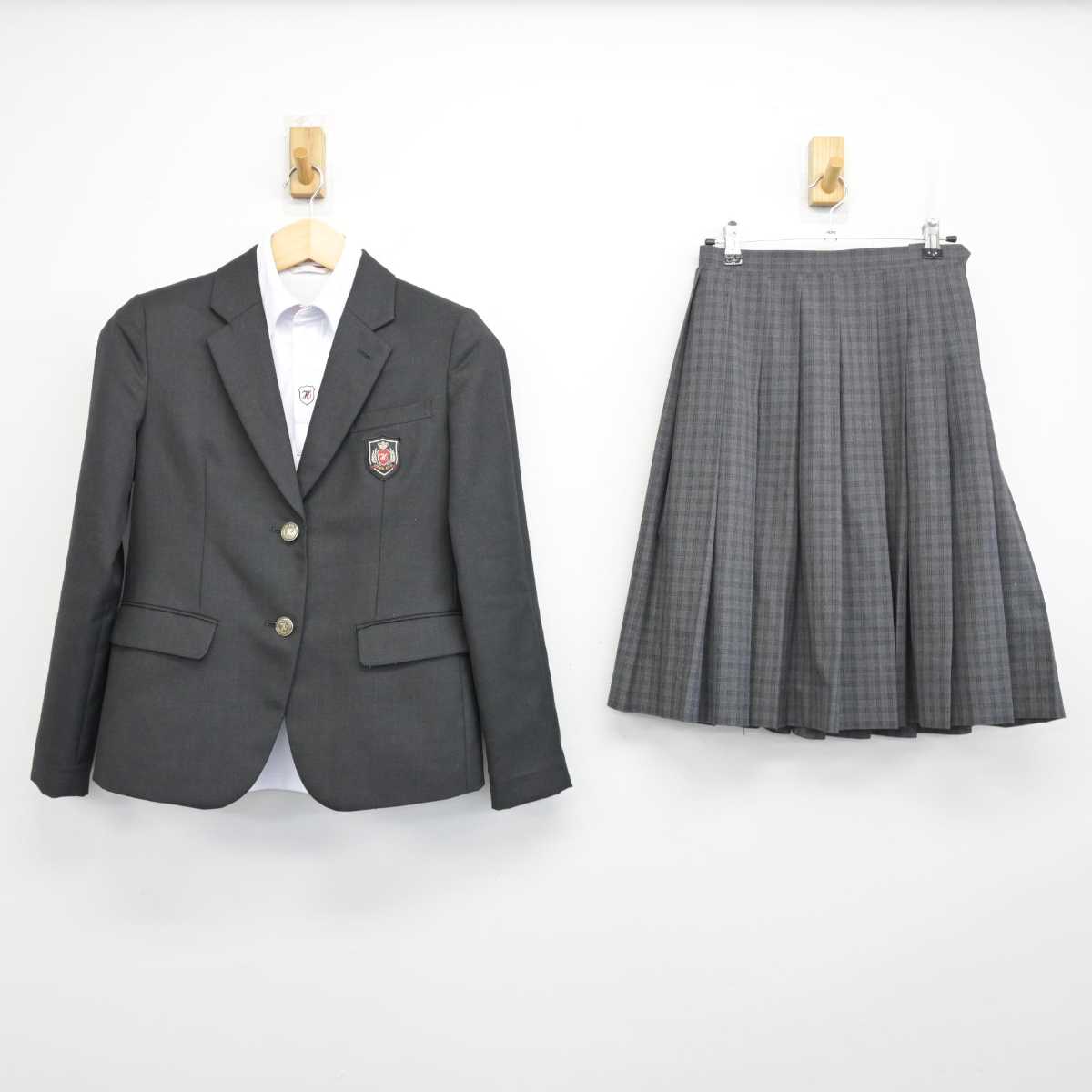 【中古】大阪府 平田中学校 女子制服 3点 (ブレザー・スカート・シャツ) sf054493