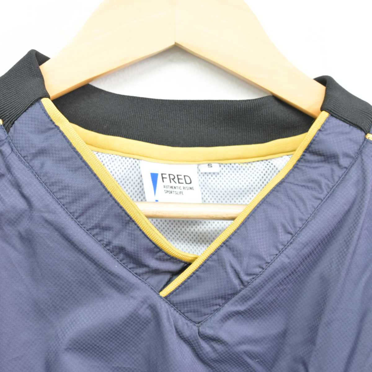 【中古】兵庫県 六甲アイランド高等学校 女子制服 1点 (ジャージ 上) sf054544