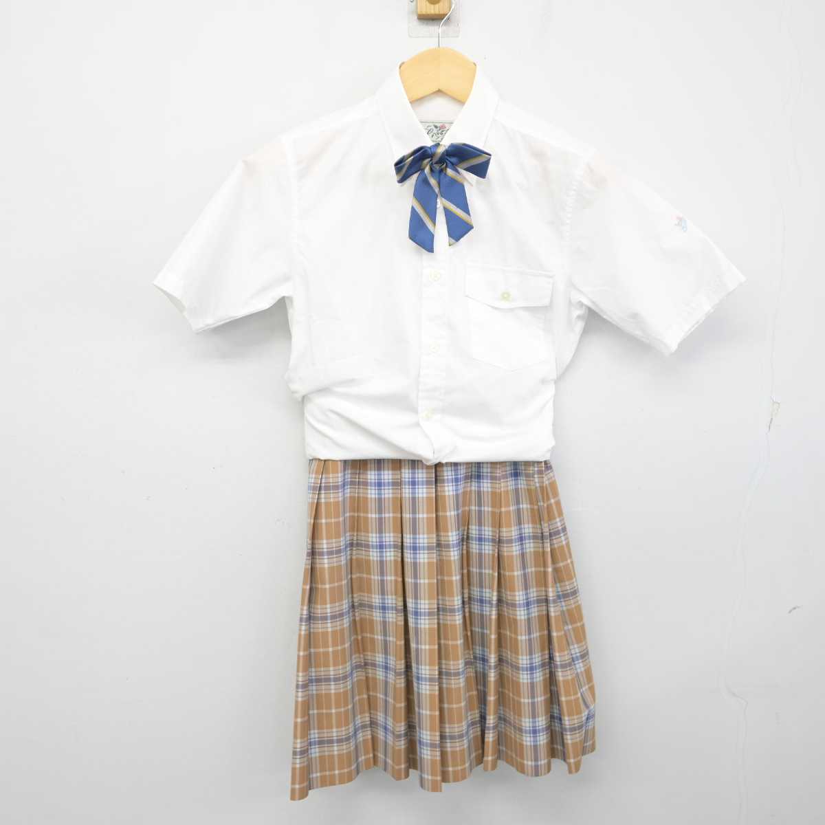 【中古】東京都 品川女子学院高等部 女子制服 4点 (シャツ・スカート) sf054575