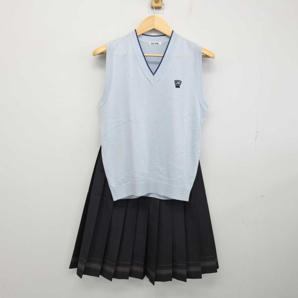 【中古】北海道 北白石中学校 女子制服 2点 (ニットベスト・スカート) sf054606