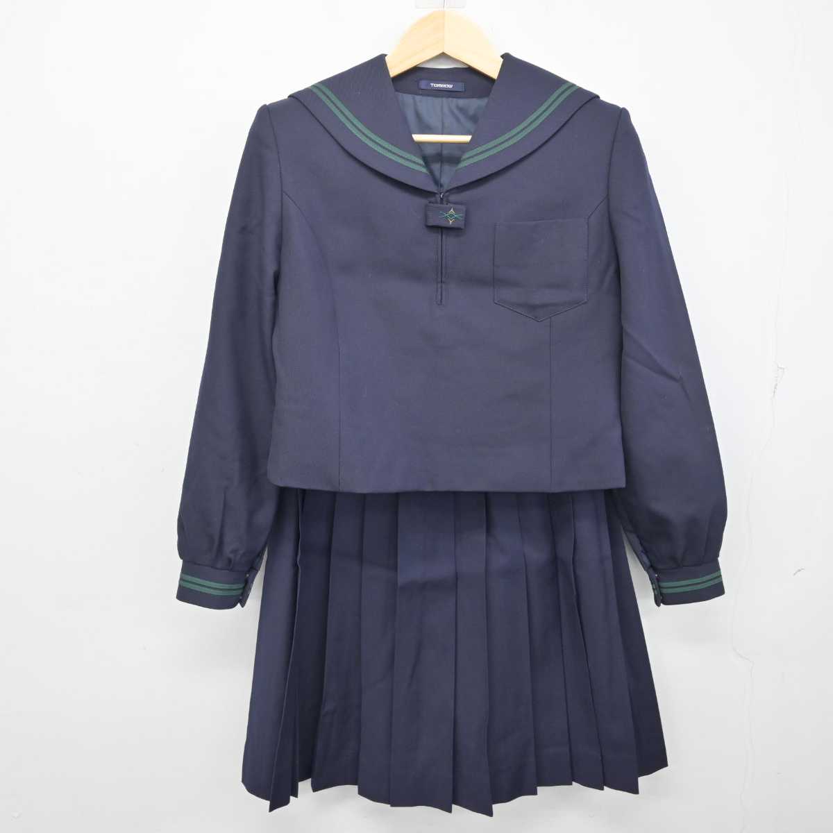 【中古】東京都 二松學舍大学附属高等学校 女子制服 2点 (セーラー服・スカート) sf054820