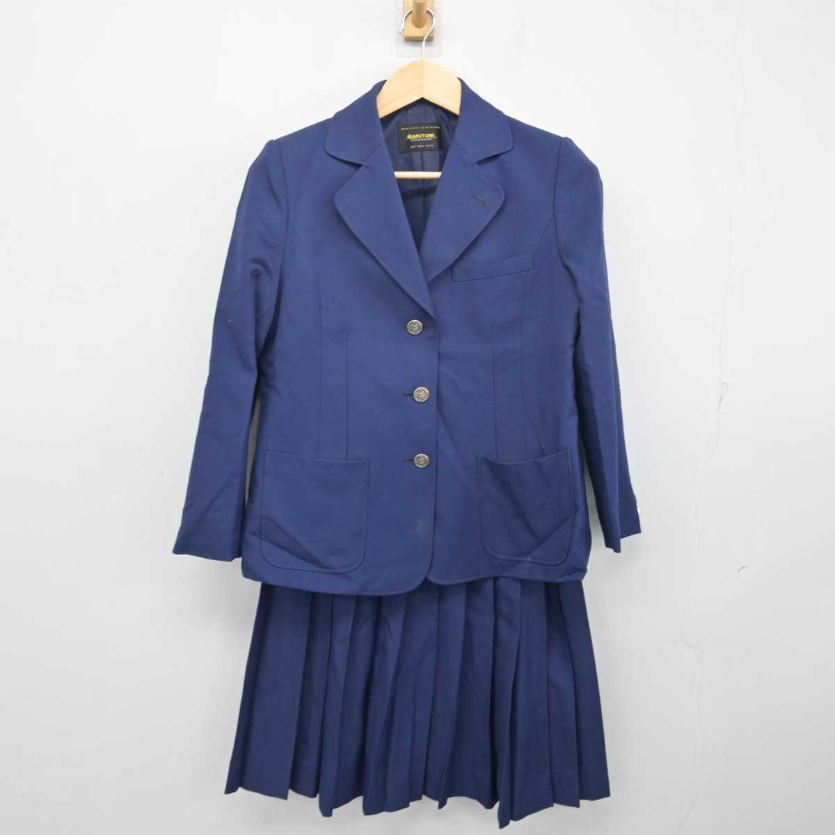 【中古】千葉県 御滝中学校 女子制服 2点 (ブレザー・スカート) sf054961