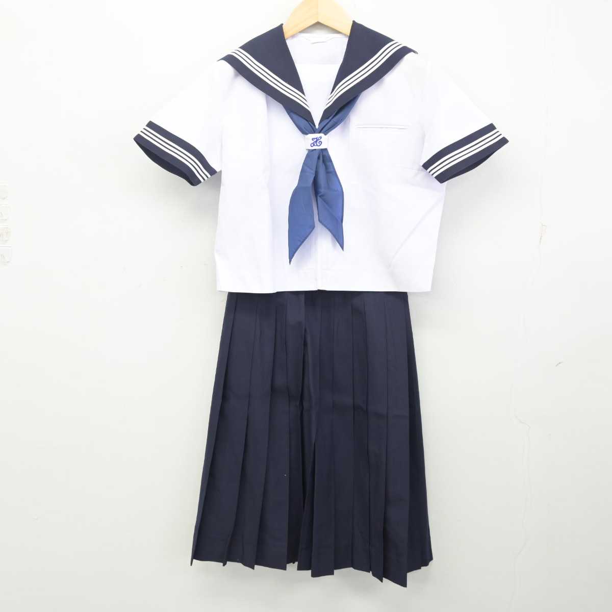 【中古】東京都 高津中学校 女子制服 3点 (セーラー服・スカート) sf055005