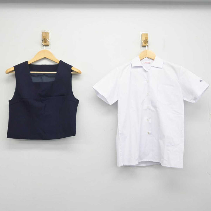 中古】群馬県 高崎女子高等学校 女子制服 2点 (ベスト・シャツ 中古】群馬県 高崎女子高等学校 女子制服 2点 (ベスト・シャツ