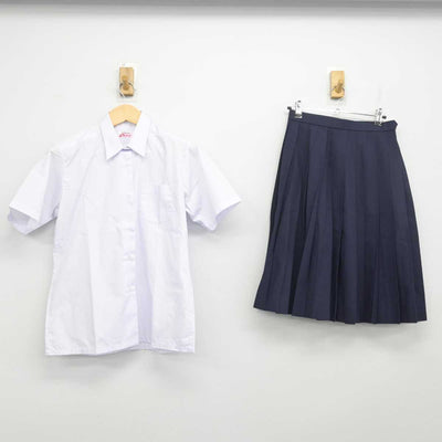 【中古】秋田県 能代第二中学校 女子制服 2点 (シャツ・スカート) sf055192