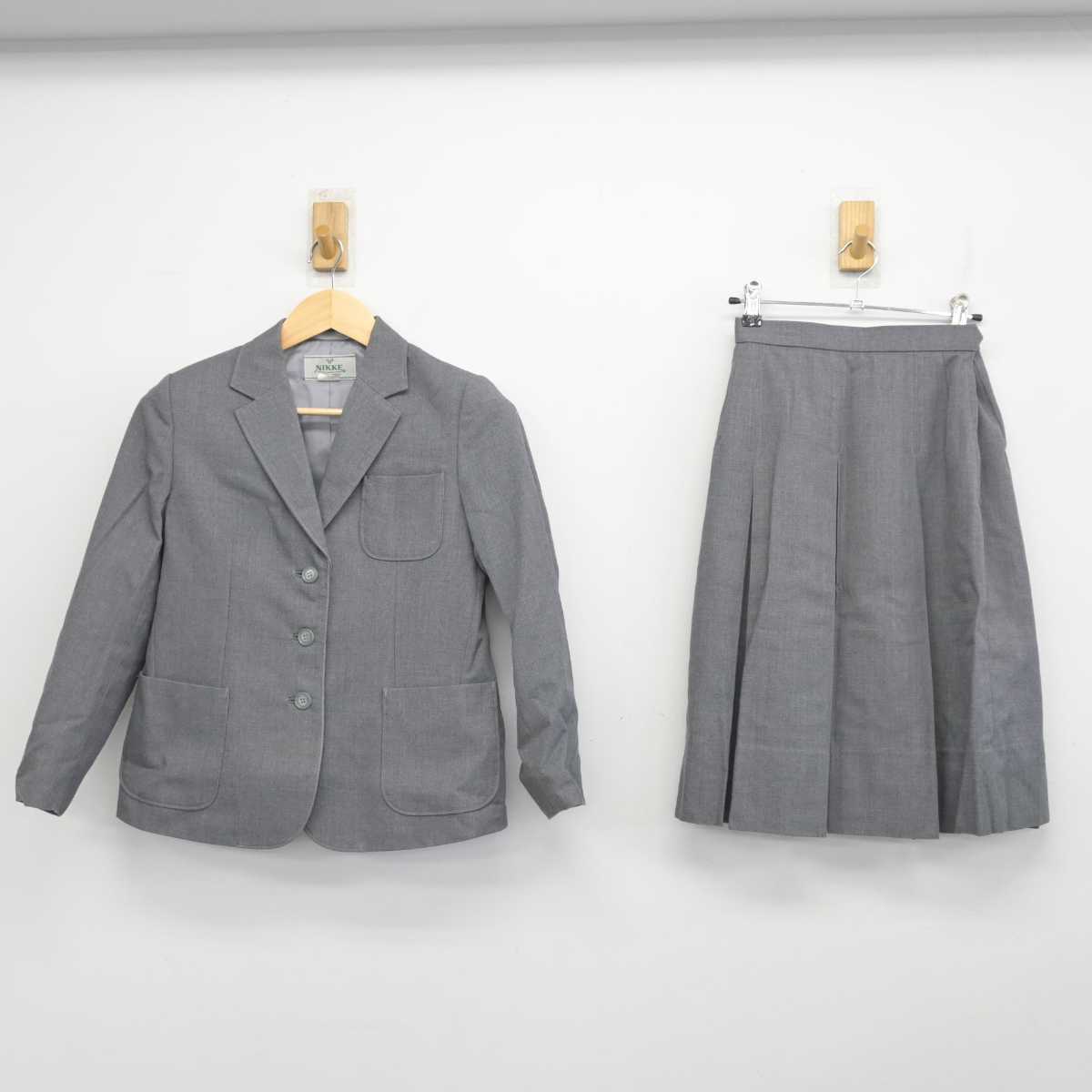 【中古】千葉県 遠山中学校 女子制服 3点 (ブレザー・スカート) sf055292