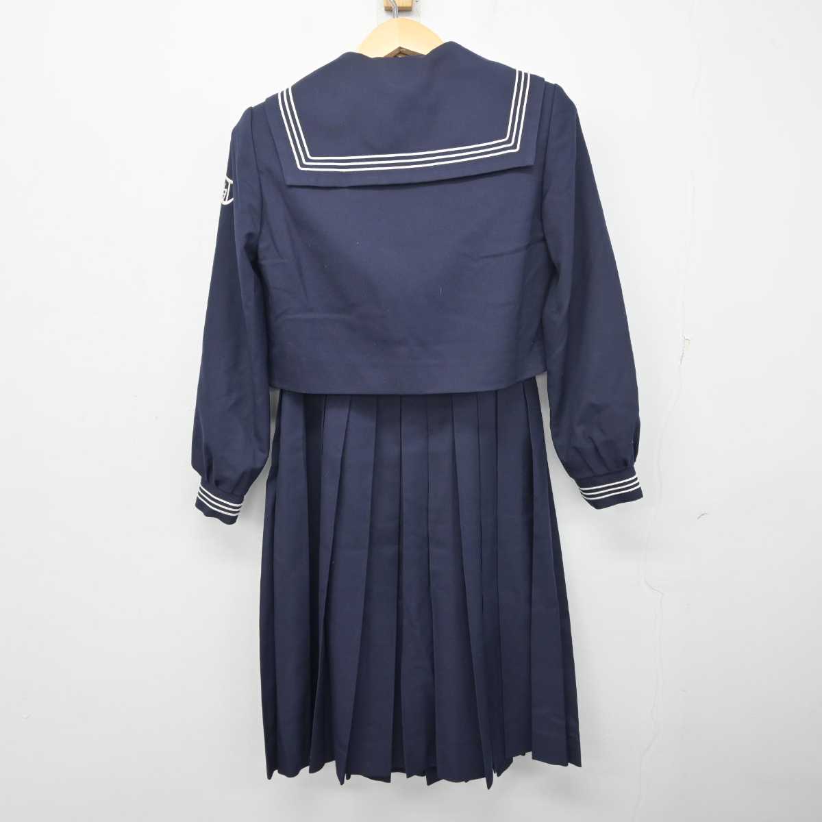 【中古】福岡県 北九州市立富野中学校 女子制服 3点 (セーラー服・ジャンパースカート) sf055353