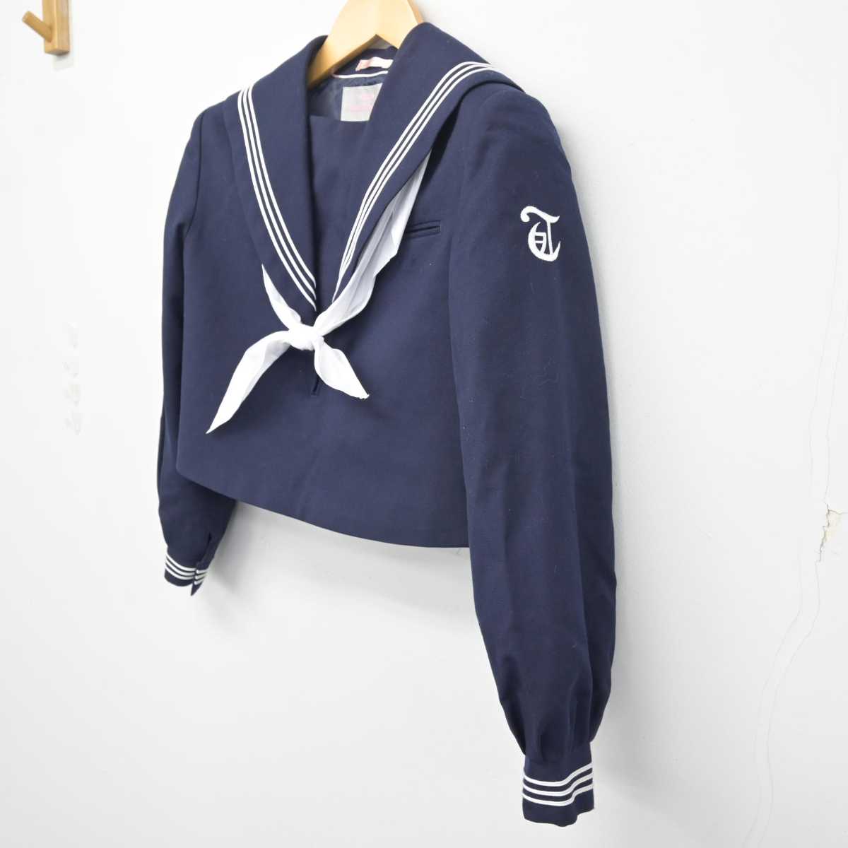 【中古】福岡県 北九州市立富野中学校 女子制服 4点 (セーラー服・ジャンパースカート) sf055355