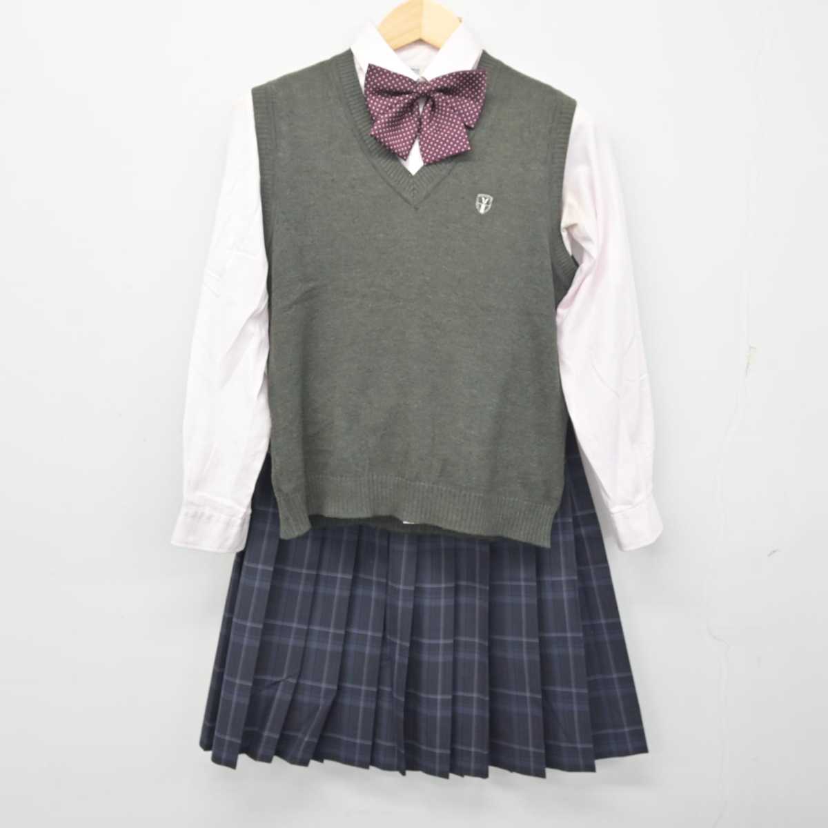 【中古】京都府 鴨沂高等学校 女子制服 4点 (ニットベスト・シャツ・スカート) sf055361